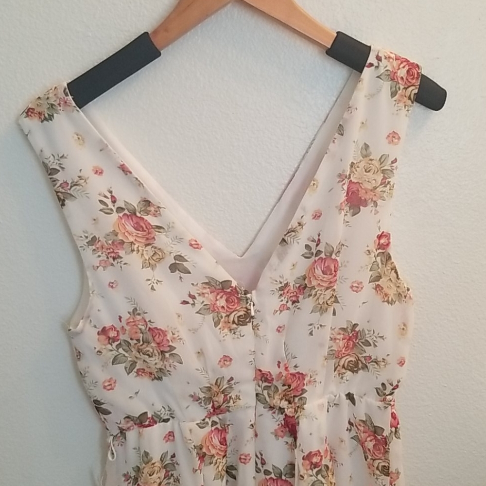 🌻 CUTE ROMPER 🌻 - Picture 3 of 6